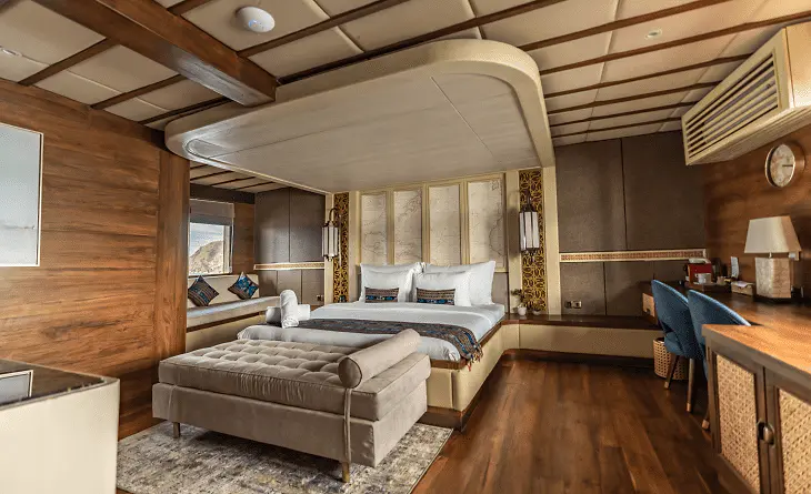 Commodore Suite - Image 1